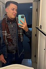 Bastian Escort Masculino