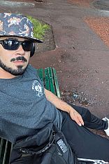 Shimitri Male Escort