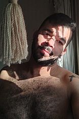 Shimitri Escort Masculino
