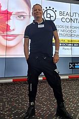 Foto #22 de Robert Diplomado