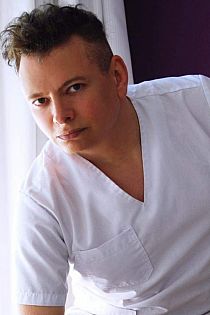 Robert Diplomado Male Masseur