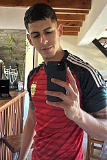 Poyen Escort Masculino