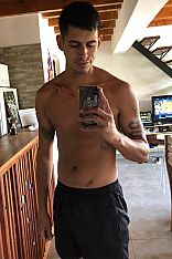Poyen Male Escort