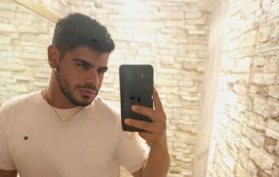 Charlie Cord Escort Masculino