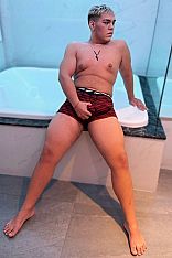 Photo #6 of Enzo VIP