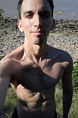 Dean Escort Masculino