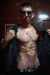 Dean Escort Masculino