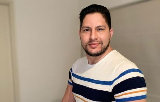 Almo Ali Male Escort