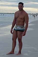 Almo Ali Male Escort