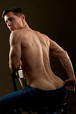 Photo #18 of Dorian