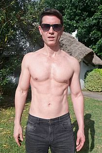 Dorian Escort Masculino