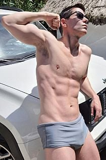 Dorian Escort Masculino