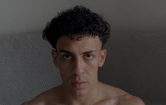 Modelito Dot Escort Masculino