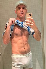 Photo #4 of Román Dotado
