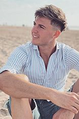 Franco 77 Escort Masculino