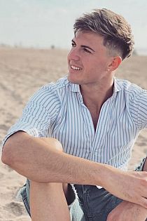 Franco 77 Male Escort