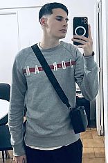 Photo #2 of El Flaco