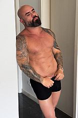 Jonas VIP Po Male Escort
