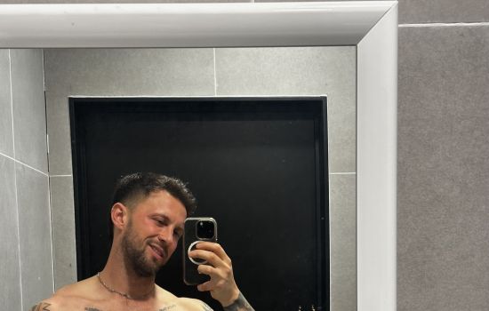 Jona Masajes Male Masseur