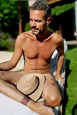 Señor Grey Escort Masculino