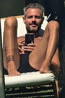 Señor Grey Escort Masculino