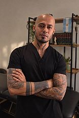Charlie Male Masseur