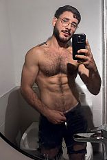 Photo #2 of Leo Master