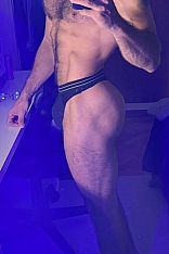Apolo Male Escort