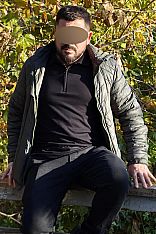 Ragnor Escort Masculino