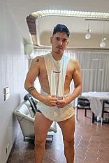 Photo #1 of Javi y Viktor