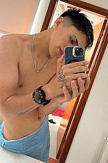Alex Escort Masculino