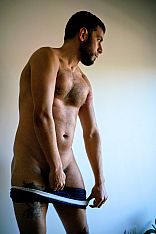 Photo #3 of Criss V.