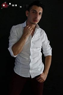 Luxzor Masajista  Masajista masculino