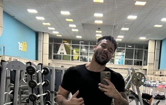 Felipe Male Escort