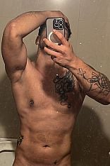 Felipe Escort Masculino