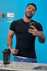 Photo #4 of Felipe