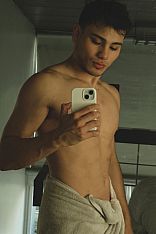 Photo #4 of The Hot Boy