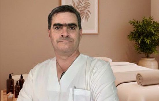 Roger Smith Masajista masculino