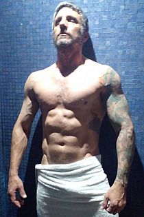 Sese Escort Masculino