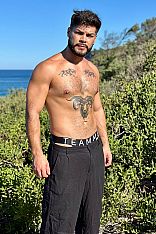 Lucas Perry Escort Masculino