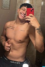 Tu Morenito Hot Male Escort