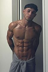 Liam Escort Masculino