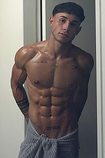 Liam Escort Masculino