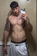 Photo #4 of Eze Shelby