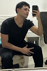 Photo #2 of Matías H.