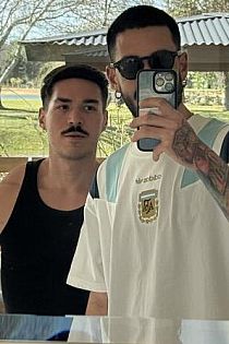 Two Guys Male Masseur