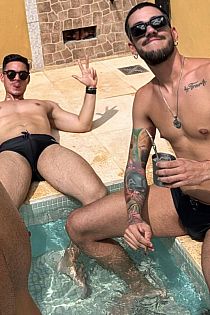 Two Guys Escort Masculino