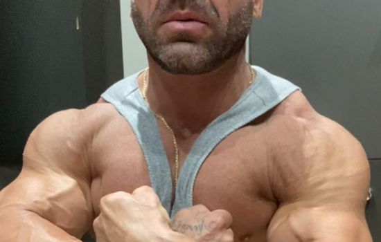 Max Italian Escort Masculino