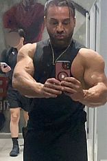 Foto #3 de Max Italian