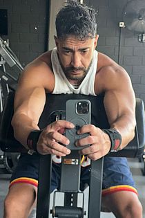 Venon XXL Escort Masculino